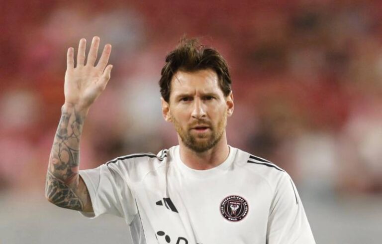 Cầu Thủ Lionel Messi: Hành Trình Của Một Huyền Thoại Bóng Đá 35 Cầu Thủ Lionel Messi: Hành Trình Của Một Huyền Thoại Bóng Đá