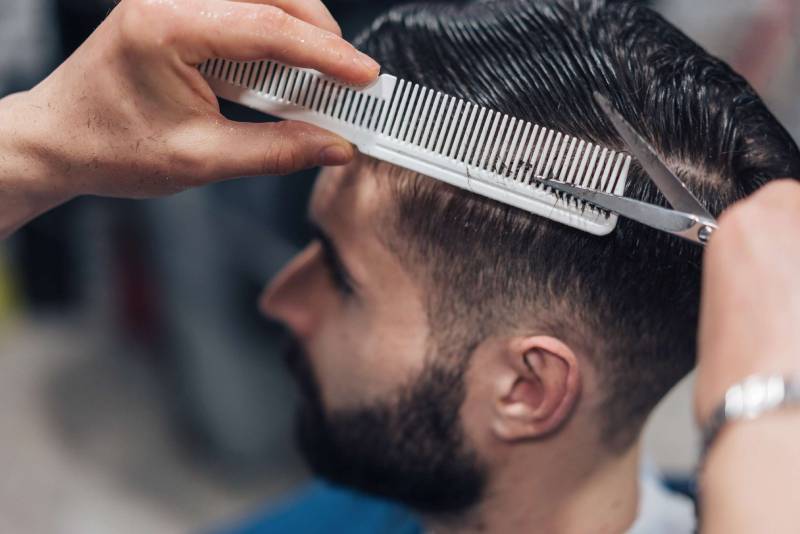 Mơ Cắt Tóc Đánh Con Gì? Để Không Xui Nhưng Vẫn Trúng Đề 3 Mơ Thấy Người Khác Cắt Tóc Cho Mình